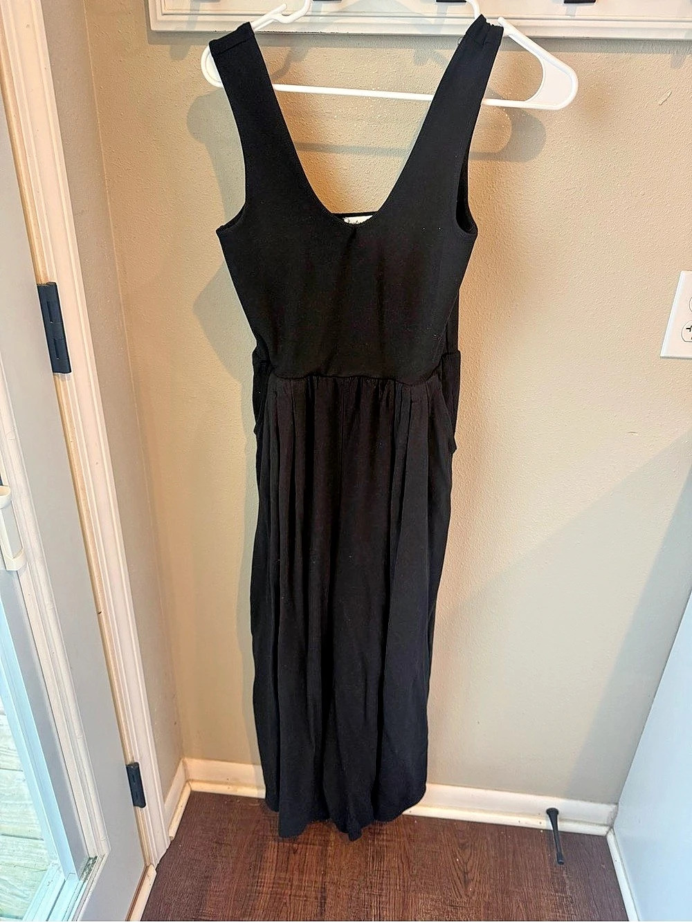 Hunter & Brown Black Jumpsuit Size Medium Like New